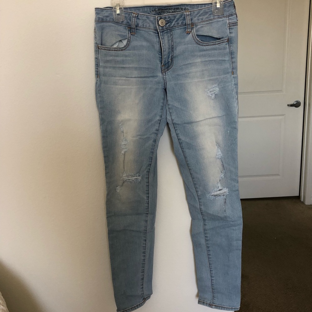 American eagle distressed skinny jeans